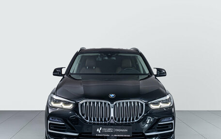 BMW X5, 2019 год, 5 897 000 рублей, 2 фотография