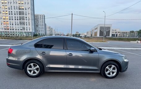 Volkswagen Jetta VI, 2012 год, 1 150 000 рублей, 3 фотография