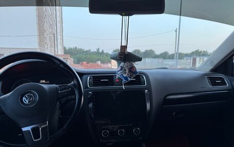 Volkswagen Jetta VI, 2012 год, 1 150 000 рублей, 10 фотография