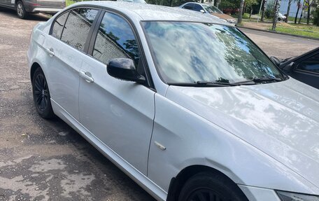 BMW 3 серия, 2011 год, 950 000 рублей, 2 фотография