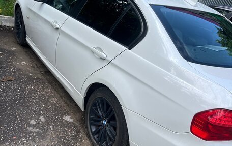 BMW 3 серия, 2011 год, 950 000 рублей, 4 фотография
