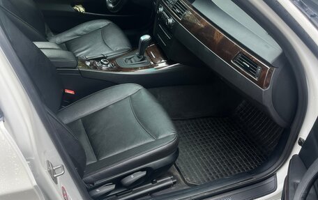 BMW 3 серия, 2011 год, 950 000 рублей, 14 фотография