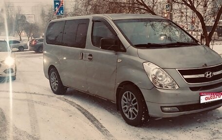 Hyundai Grand Starex Grand Starex I рестайлинг 2, 2011 год, 1 600 000 рублей, 1 фотография