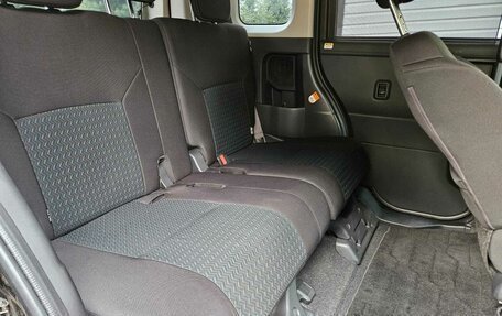 Toyota Roomy I, 2020 год, 1 150 000 рублей, 6 фотография