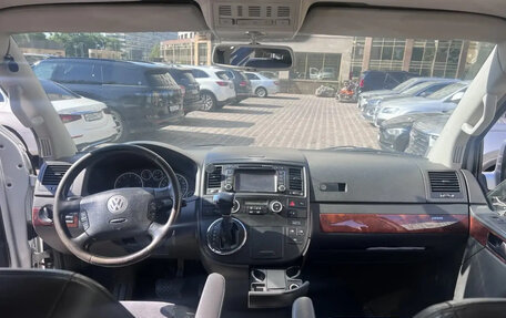 Volkswagen Multivan T5, 2008 год, 1 450 000 рублей, 3 фотография
