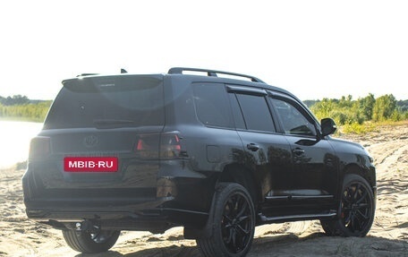 Toyota Land Cruiser 200, 2015 год, 4 999 000 рублей, 22 фотография