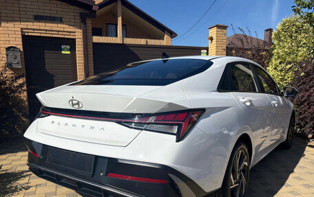 Hyundai Elantra, 2025 год, 2 210 000 рублей, 5 фотография