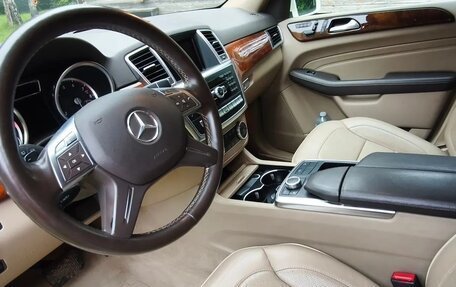 Mercedes-Benz M-Класс, 2012 год, 2 200 000 рублей, 2 фотография