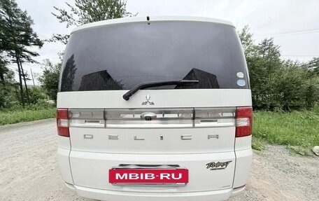 Mitsubishi Delica D:5 I, 2010 год, 2 100 000 рублей, 3 фотография