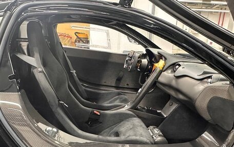 McLaren P1, 2017 год, 250 000 000 рублей, 8 фотография