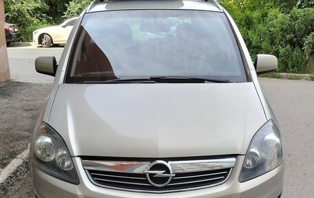 Opel Zafira B, 2011 год, 750 000 рублей, 1 фотография