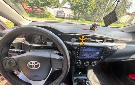Toyota Corolla, 2013 год, 1 200 000 рублей, 6 фотография
