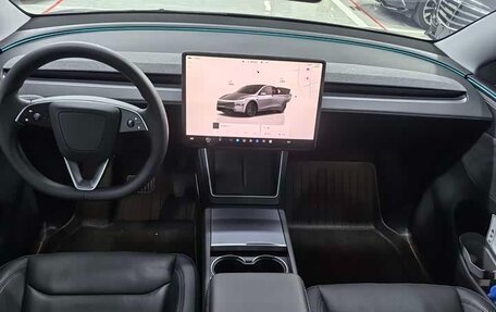 Tesla Model Y I, 2025 год, 7 700 000 рублей, 15 фотография