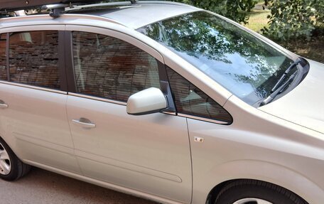Opel Zafira B, 2011 год, 750 000 рублей, 2 фотография