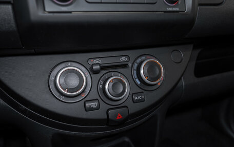 Nissan Note II рестайлинг, 2011 год, 685 000 рублей, 15 фотография