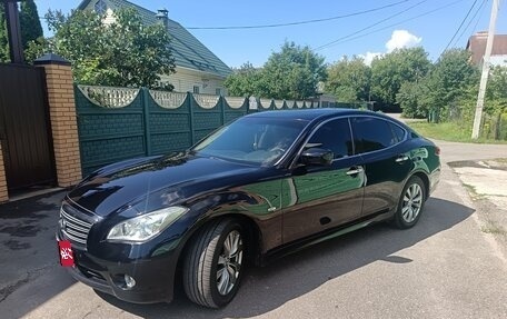 Infiniti Q70 I, 2014 год, 1 850 000 рублей, 1 фотография