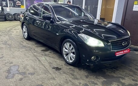 Infiniti M, 2010 год, 965 000 рублей, 1 фотография
