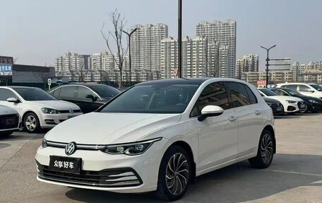 Volkswagen Golf VIII, 2022 год, 1 663 000 рублей, 1 фотография