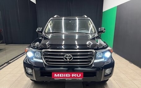 Toyota Land Cruiser 200, 2015 год, 3 800 000 рублей, 2 фотография