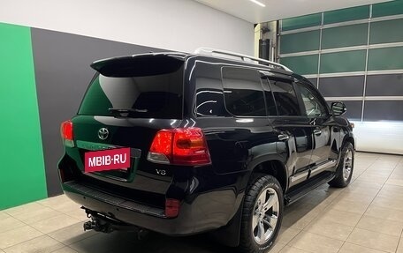 Toyota Land Cruiser 200, 2015 год, 3 800 000 рублей, 6 фотография
