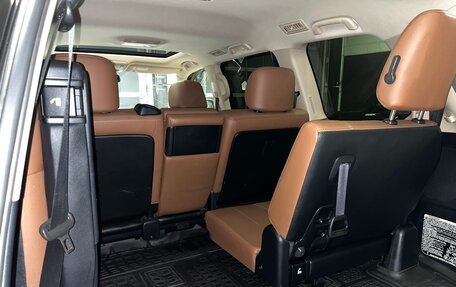 Toyota Land Cruiser 200, 2015 год, 3 800 000 рублей, 18 фотография