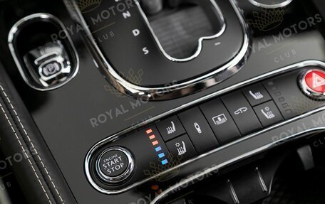 Bentley Flying Spur II, 2018 год, 8 990 000 рублей, 12 фотография