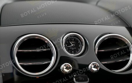 Bentley Flying Spur II, 2018 год, 8 990 000 рублей, 13 фотография