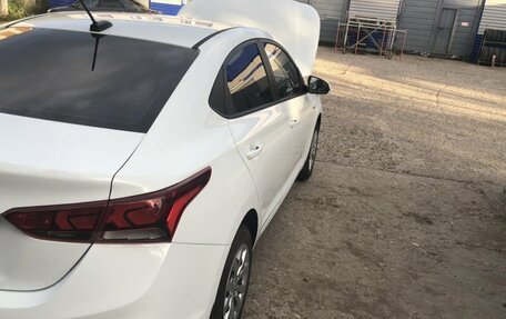 Hyundai Solaris II рестайлинг, 2017 год, 740 000 рублей, 7 фотография