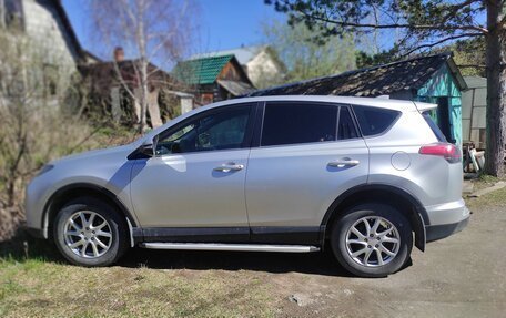Toyota RAV4, 2016 год, 1 950 000 рублей, 2 фотография
