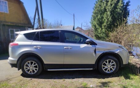 Toyota RAV4, 2016 год, 1 950 000 рублей, 3 фотография