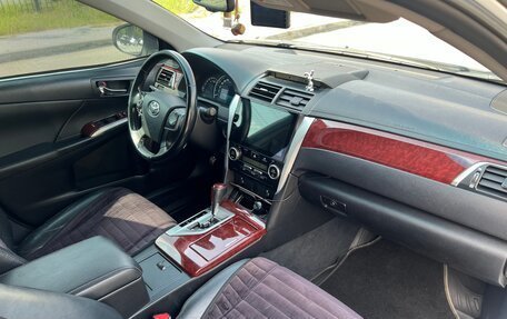 Toyota Camry, 2012 год, 1 600 000 рублей, 8 фотография