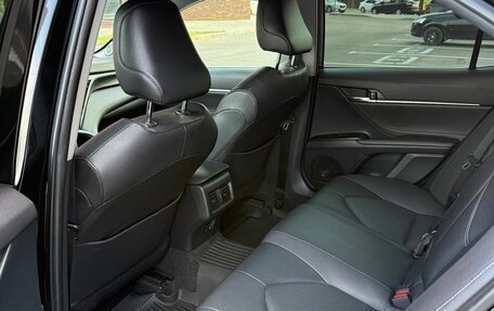 Toyota Camry, 2021 год, 3 650 000 рублей, 12 фотография