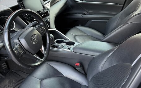 Toyota Camry, 2021 год, 3 650 000 рублей, 11 фотография