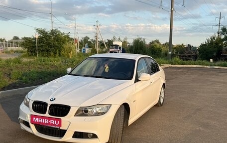 BMW 3 серия, 2011 год, 1 000 000 рублей, 4 фотография