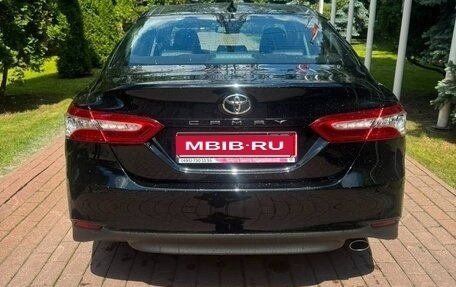 Toyota Camry, 2019 год, 2 899 000 рублей, 2 фотография