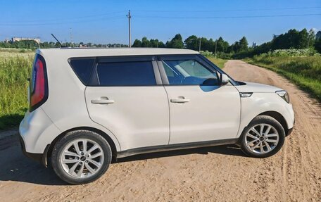 KIA Soul II рестайлинг, 2018 год, 1 560 000 рублей, 8 фотография