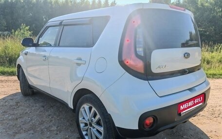 KIA Soul II рестайлинг, 2018 год, 1 560 000 рублей, 5 фотография