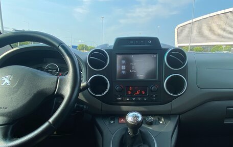 Peugeot Partner II рестайлинг 2, 2015 год, 1 130 000 рублей, 17 фотография