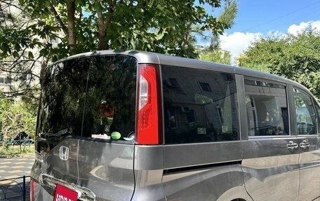 Honda Stepwgn IV, 2017 год, 1 450 000 рублей, 8 фотография