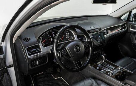 Volkswagen Touareg III, 2012 год, 2 100 000 рублей, 10 фотография