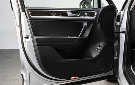 Volkswagen Touareg III, 2012 год, 2 100 000 рублей, 11 фотография