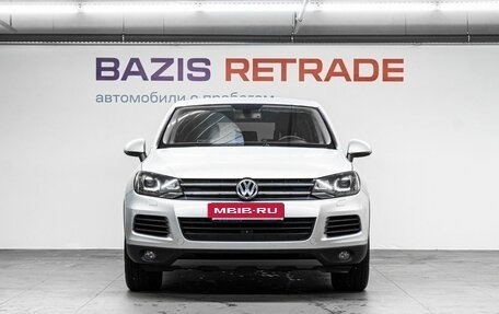 Volkswagen Touareg III, 2012 год, 2 100 000 рублей, 3 фотография