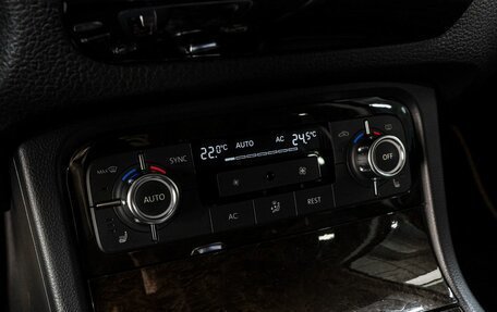 Volkswagen Touareg III, 2012 год, 2 100 000 рублей, 23 фотография