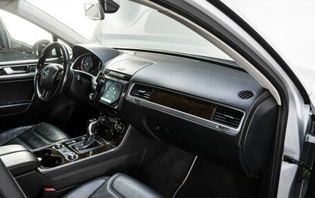 Volkswagen Touareg III, 2012 год, 2 100 000 рублей, 17 фотография