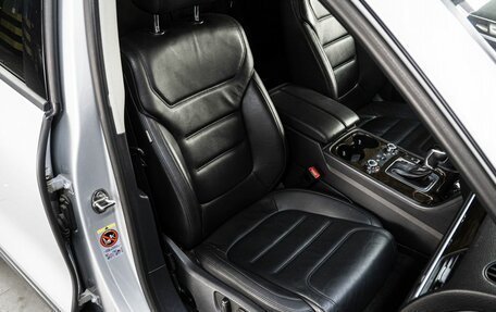 Volkswagen Touareg III, 2012 год, 2 100 000 рублей, 18 фотография