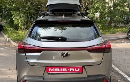 Lexus UX I, 2021 год, 3 200 000 рублей, 6 фотография