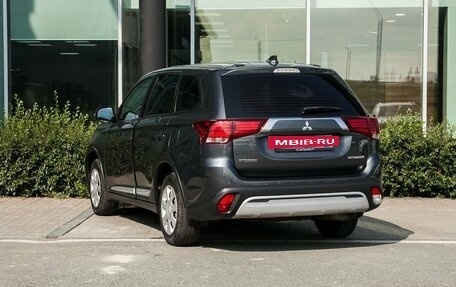 Mitsubishi Outlander III рестайлинг 3, 2018 год, 1 999 000 рублей, 6 фотография