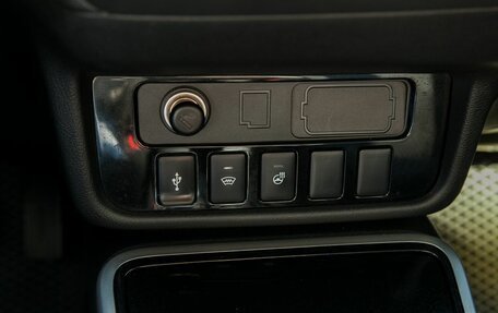Mitsubishi Outlander III рестайлинг 3, 2018 год, 1 999 000 рублей, 21 фотография