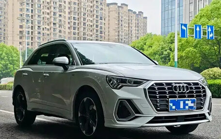 Audi Q3, 2021 год, 1 630 000 рублей, 2 фотография