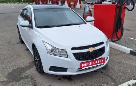 Chevrolet Cruze II, 2011 год, 600 000 рублей, 5 фотография